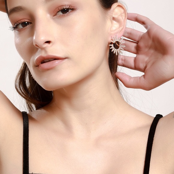 Gold Sunburst CZ w/Jacket Earrings - Picture 4 of 8